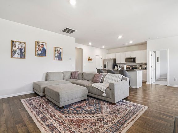 3rd image of 1173 Sennema Circle