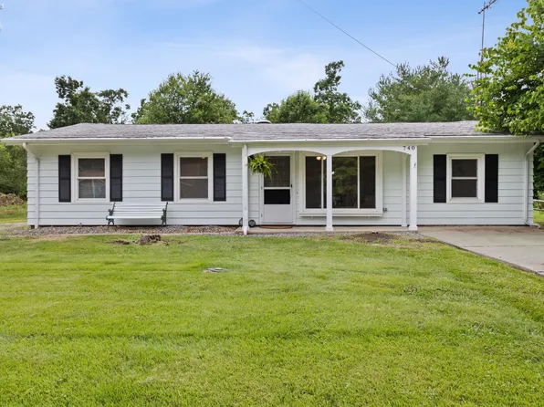 740 Hazelwood Ave, Vermilion, OH 44089