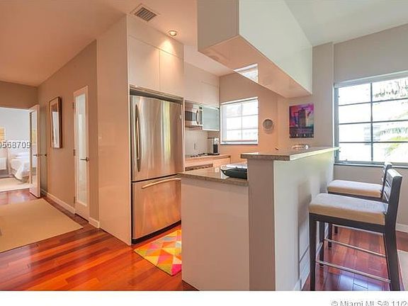 4th image of 1057 15th St APT 23