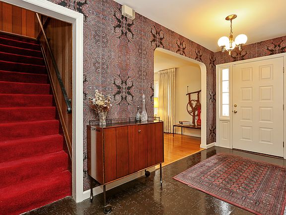 Gracious Entry Foyer