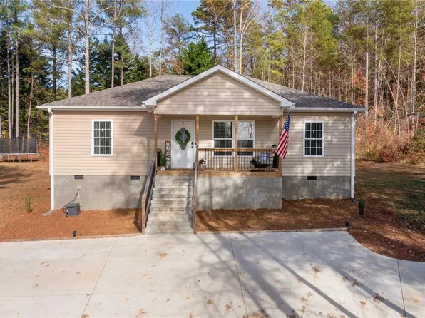 552 Edens Rd, Pickens, SC 29671