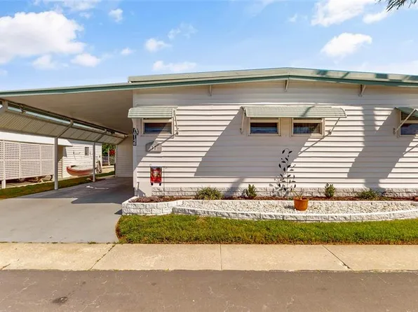 10146 N Lake Dr, Largo, FL 33773