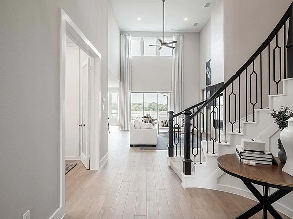 2nd image of 31911 Wind Ridge Dr