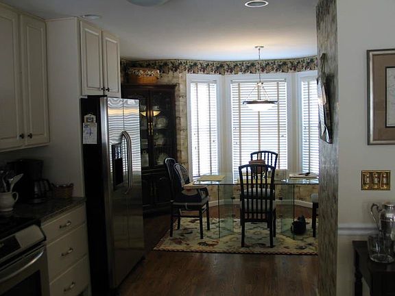 2nd image of 157 Leeder Hill Dr APT 405