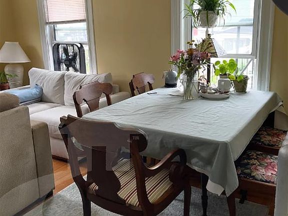 3rd image of 125 Winthrop St Unit 1