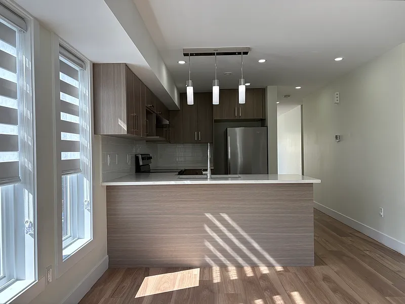 Building Photo - 500 Fleming Rd #43