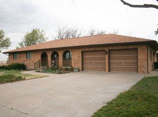 101 Fairway Dr, La Crosse, KS 67548
