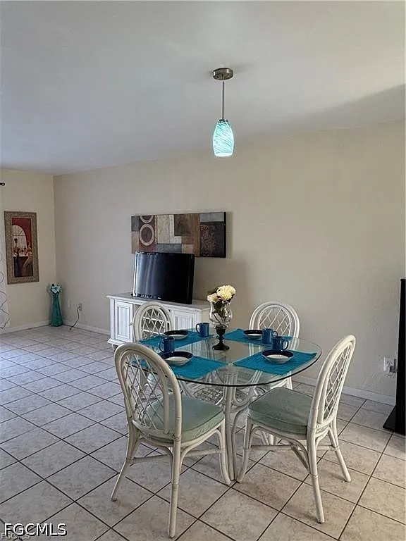 2 bed, 2.5 bath, 1153 sqft, $1,975 — Photo 4