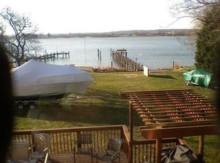 40415 Beach Dr, Mechanicsville, MD 20659