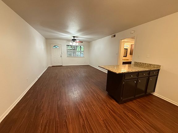 4th image of 1036 McKinley St APT 103