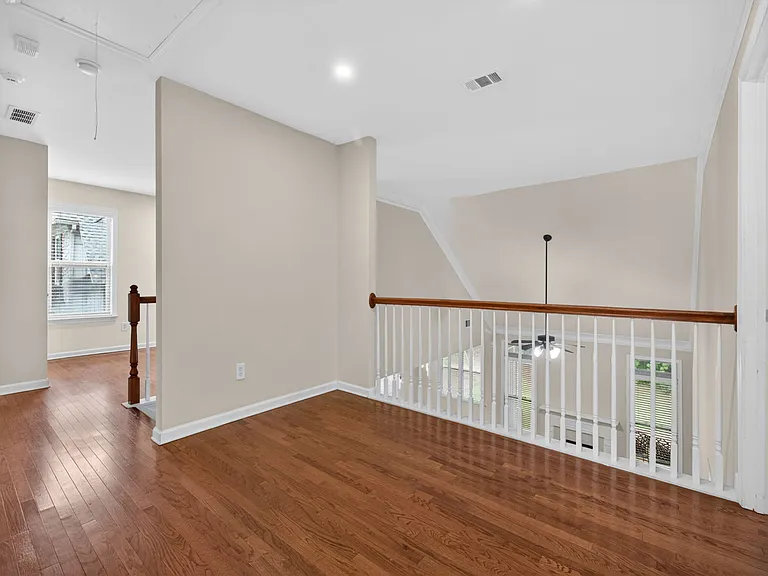 2935 Whitfield Ave — Photo 20
