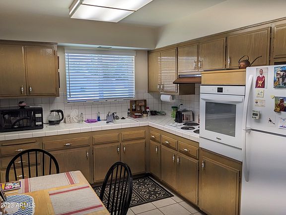 2nd image of 10414 N 105TH Avenue