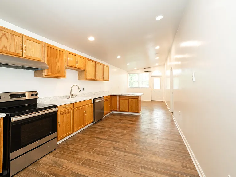 1213 Kendrick Rd — Photo 28