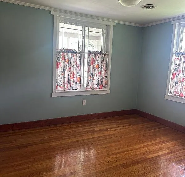 276 Meadow Dr — Photo 10