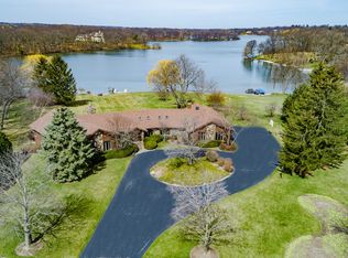 26530 N Countryside Lake Dr, Mundelein, IL