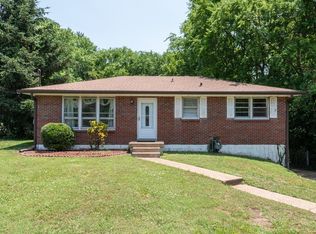 1221 Harwood Dr, Nashville, TN 37206