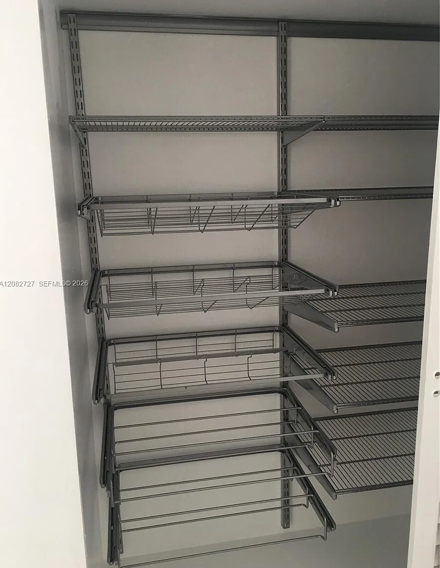Brickell Bay Tower Condo — Photo 4