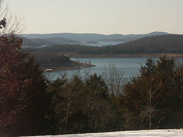 Bull Shoals Lake year round