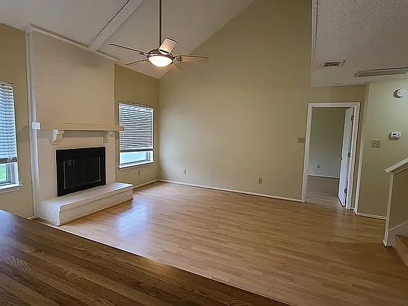 3rd image of 2609 Hazelwood Pl