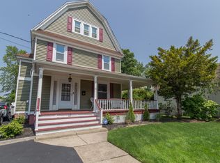 17 Park Pl, Rockville Centre, NY 11570