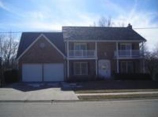 139 Willow Dr #DT, Lansing, KS 66043
