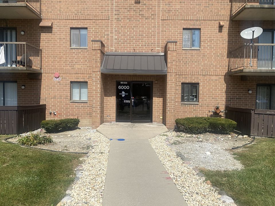1st image of 6000 Lake Bluff Dr Unit 402