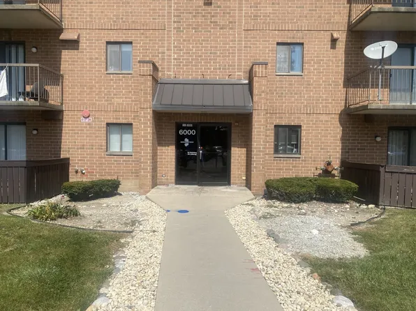 6000 Lake Bluff Dr Unit 402, Tinley Park, IL 60477