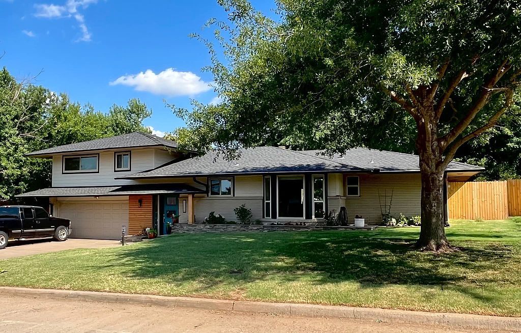 11116 Bristol Ct - Property Image