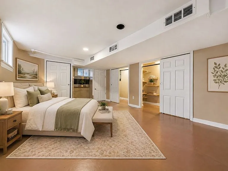 569 Chestnut St #1 — Photo 4