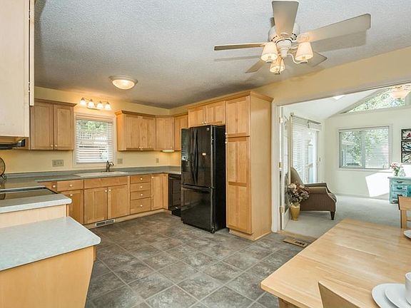 2nd image of 1117 Westside Dr