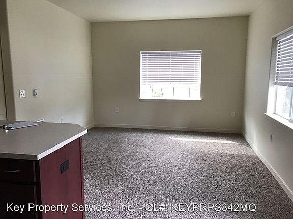 4th image of 4600 NE Leverich Ct Unit 3A