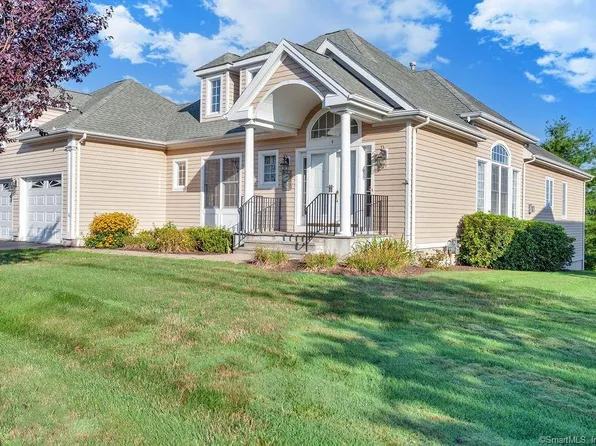 4 Mulligan Drive #4, Wallingford, CT 06492