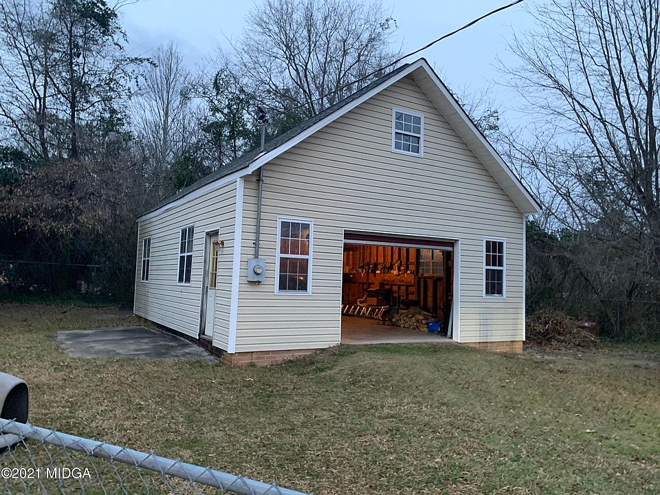 2nd image of 7471 McCook Cir