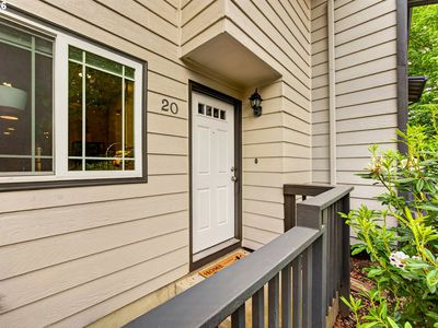 29650 SW Courtside Dr APT 20, Wilsonville, OR, 97070