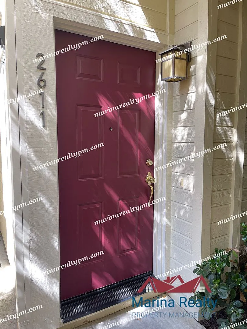 2 Bedroom, 2 Bath Beautiful Townhouse Condo In Gated Community In Richmond — Photo 2