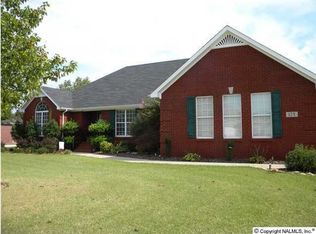 173 Federal Ln, Huntsville, AL 35811