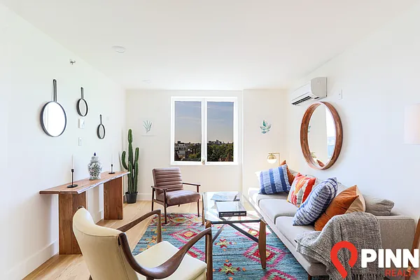 Rented by Pinn Realty | media 34