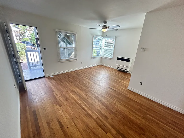 3818 1st Ave — Photo 2