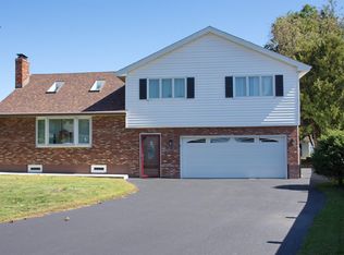 3221 Delmar Ave, Schenectady, NY 12306