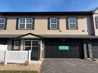 5229 Long Pointe Pass, Woodbury, MN 55129