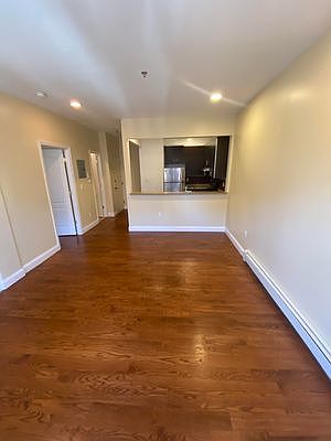 5th image of 3083 32nd St #3