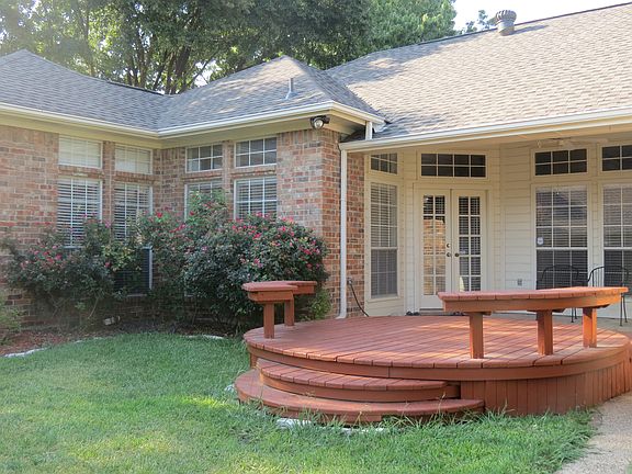 2nd image of 18524 Bay Pines Ln