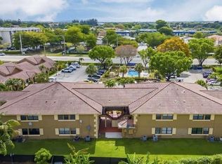 2596 Riverside Dr #2596, Pompano Beach, FL 33065