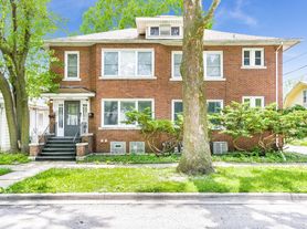 1002 Taylor St, Joliet, IL