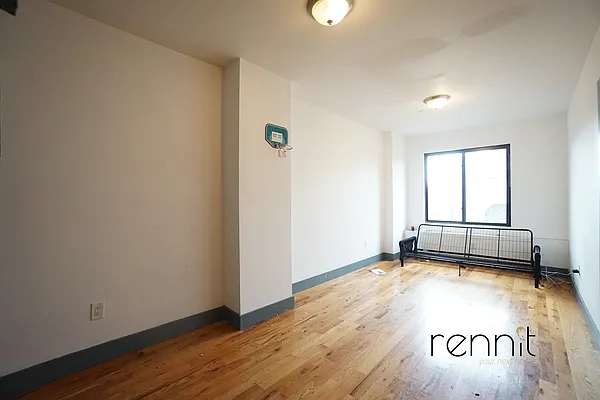 Rented by Rennit Inc. | media 26