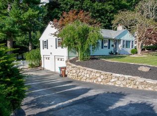 23 Ridgewood Dr, Auburn, MA 01501