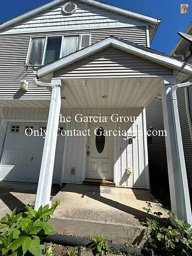 12625 SE Division St #B Photo 1