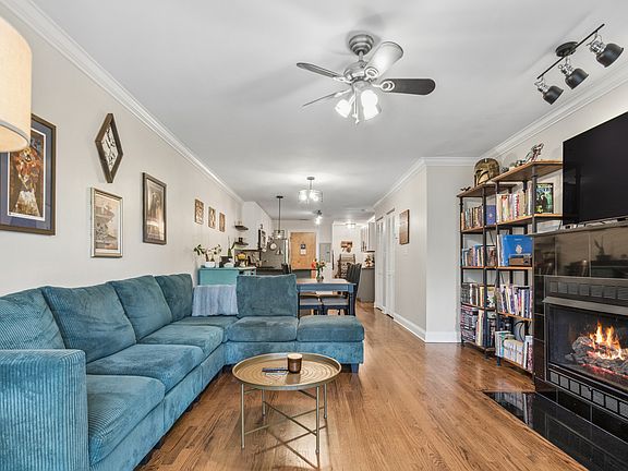 5th image of 1514 W Pratt Blvd APT 3B