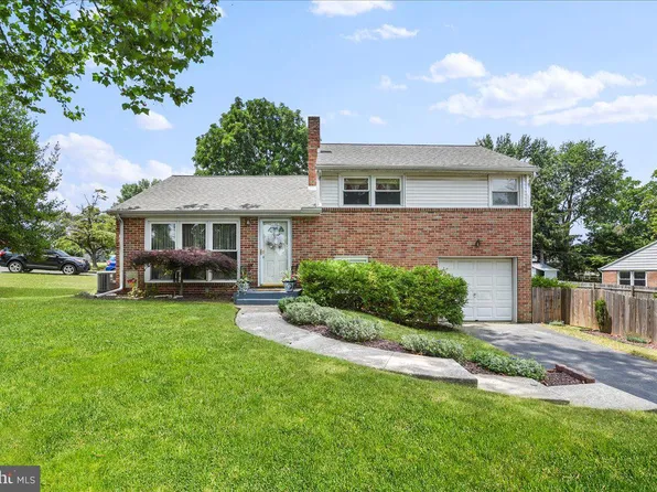 488 Sundale Dr, York, PA 17402