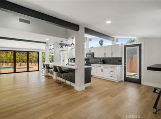 19945 Gresham St, Northridge, CA 91324